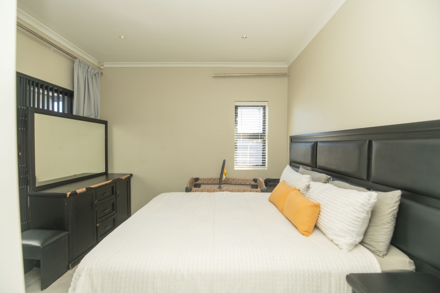 3 Bedroom Property for Sale in Pinelands Eastern Cape